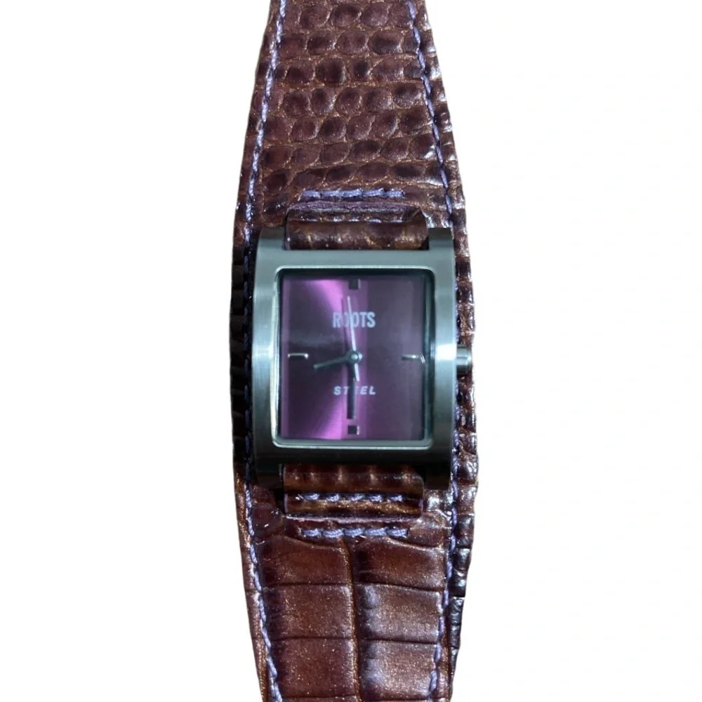 Leather Roots Watch - Picture 3 of 4